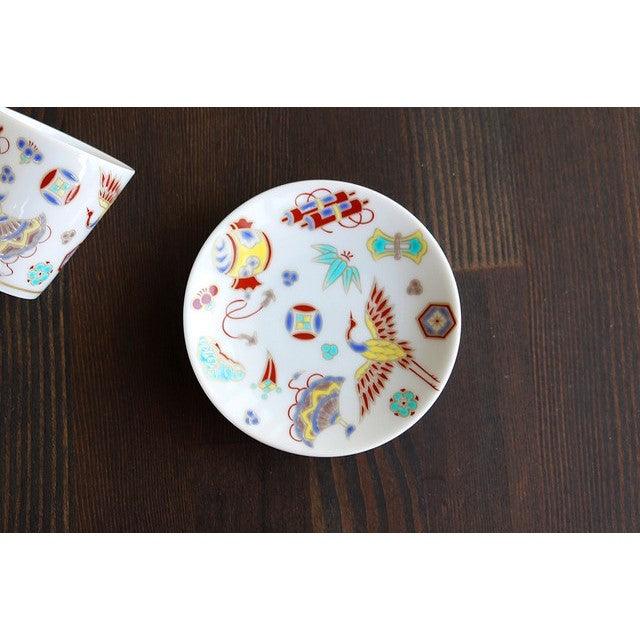 Small Plate (KUTANI Ware / TAKARA TSUKUSHI) - ECI Online store│One dollar 100 yen shop