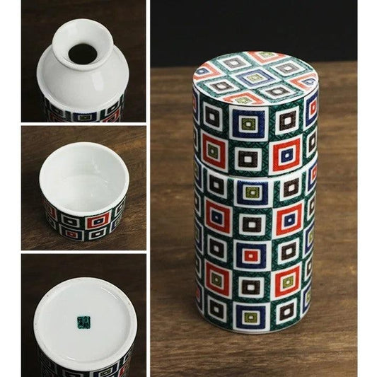 Sake Bottle (KUTANI Ware / ISHIDATAMI) - ECI Online store│One dollar 100 yen shop