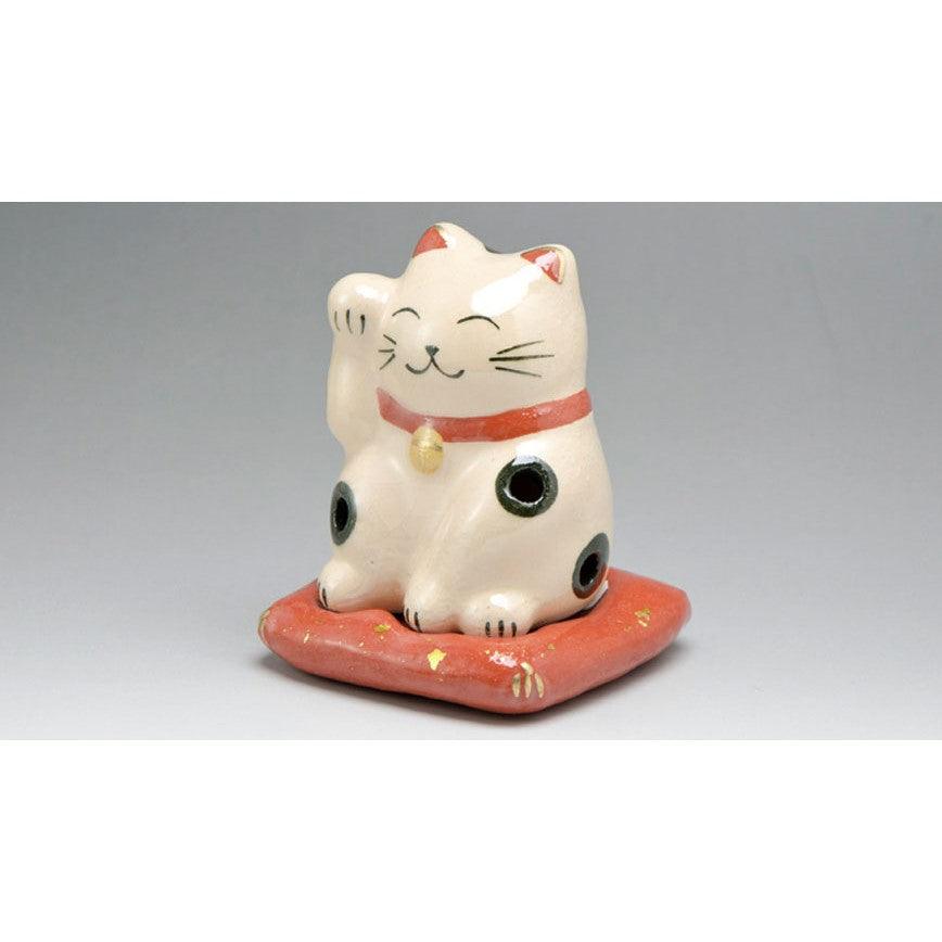 Ornament (Manekineko; beckoning cat)