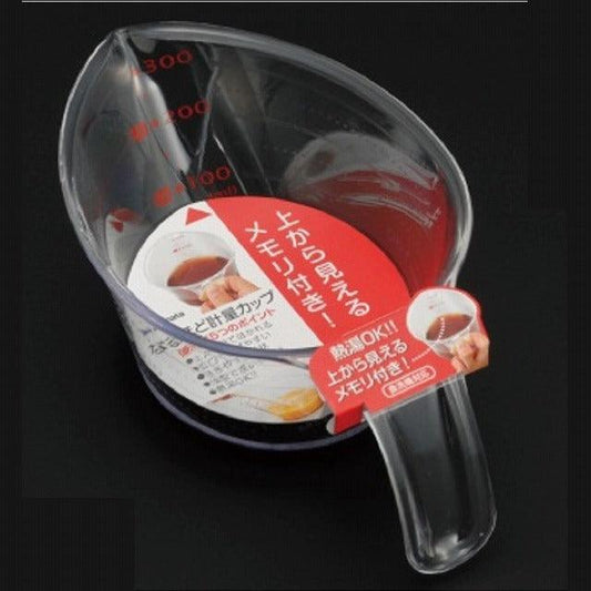 plastic measuring cup