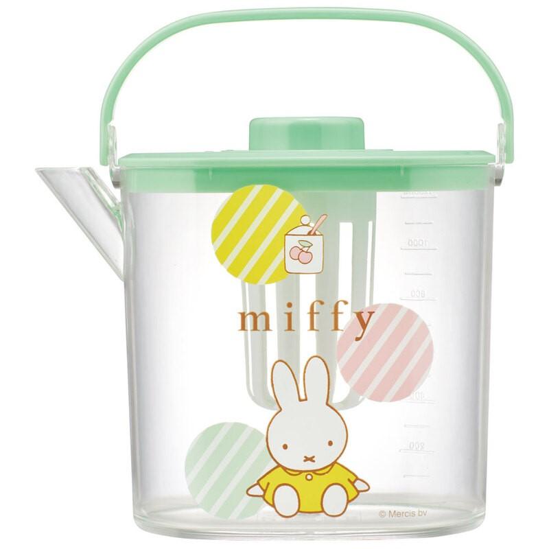 Cold tea pot with tea strainer (Miffy)